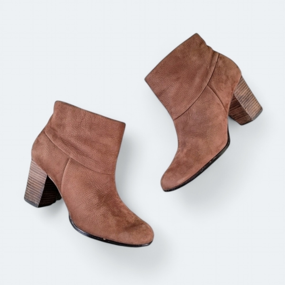 Cole Haan Cassidy Brown Nubuck Leather Booties Size 9.5